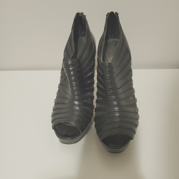 3/$20 NINE WEST | Ankle Heels Size 7.5 - Picture 12 of 13